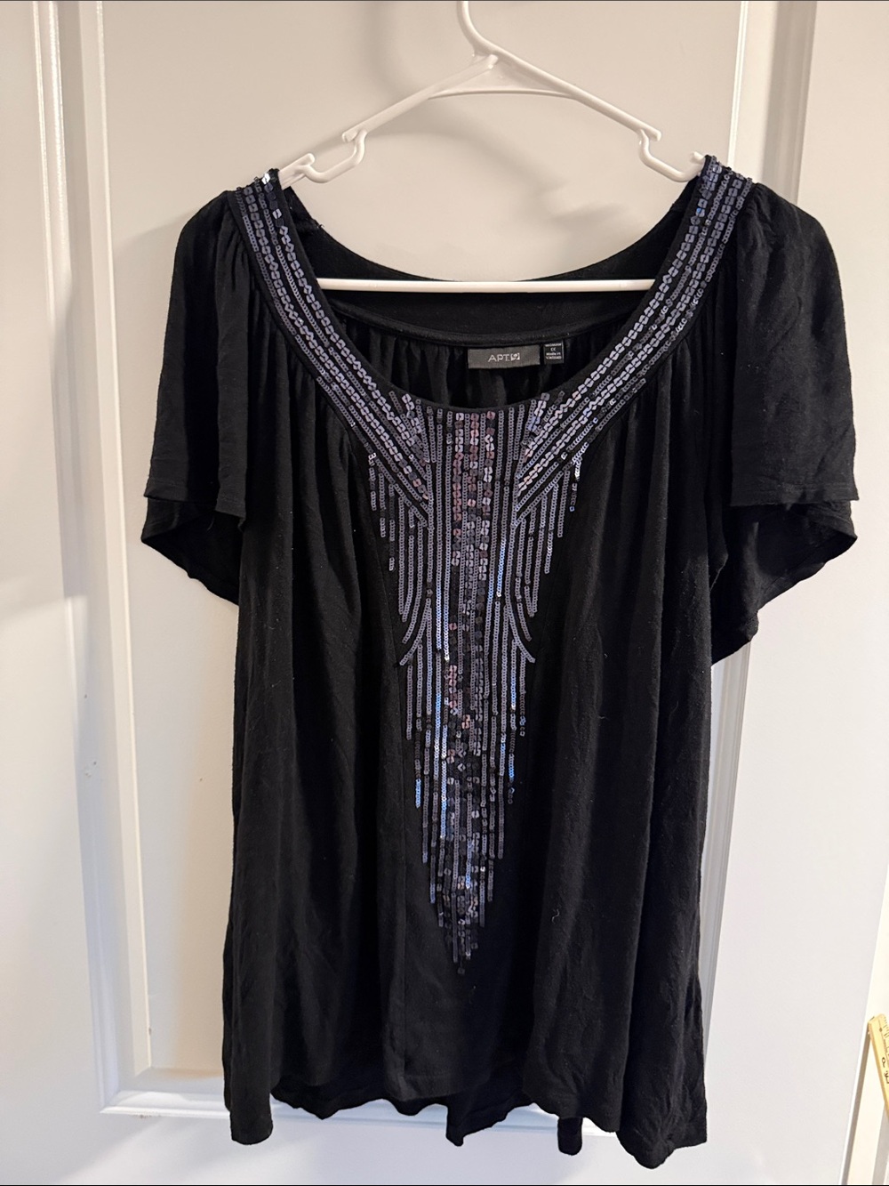 🥳 5 for $25 BUNDLE Apt. 9 Black Scoop Neck Top with Blue Sequin Embellishment